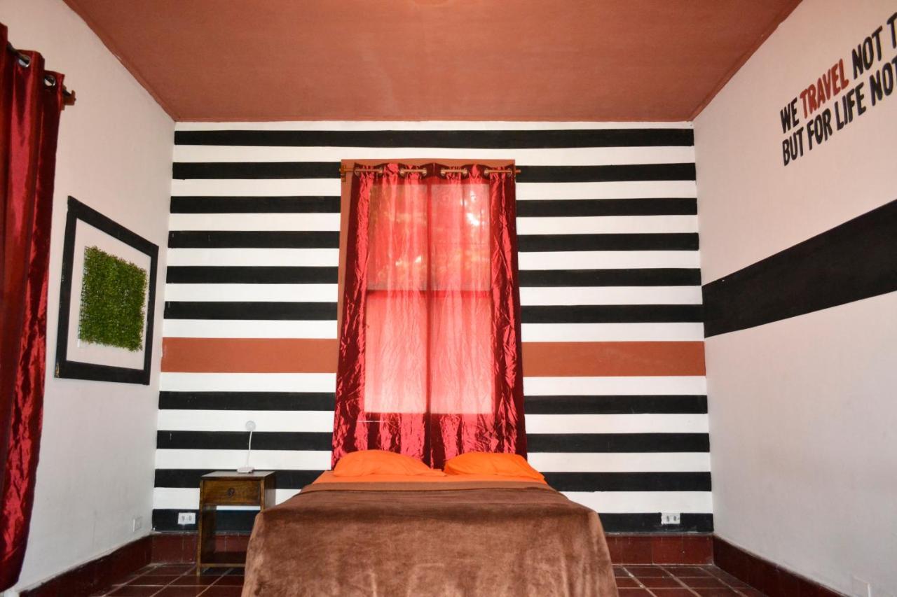 Nostalgic Hostel B&B Гватемала Экстерьер фото